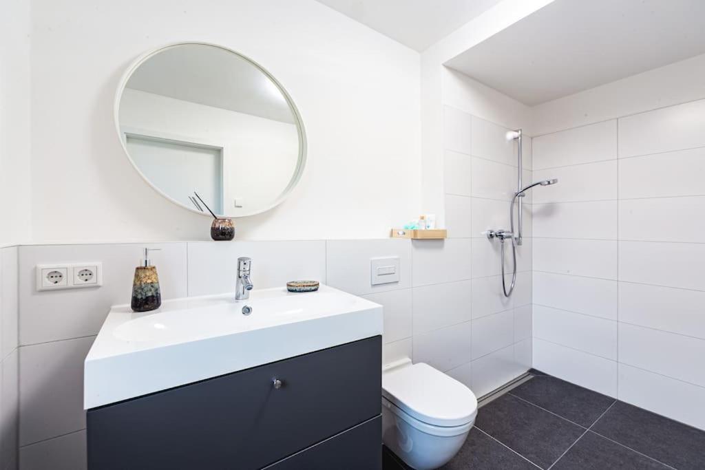 A&V Apartments Wunderschoene Penthouse Wohnung Moers Eksteriør billede