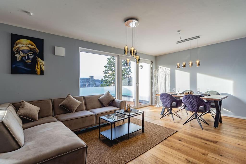 A&V Apartments Wunderschoene Penthouse Wohnung Moers Eksteriør billede