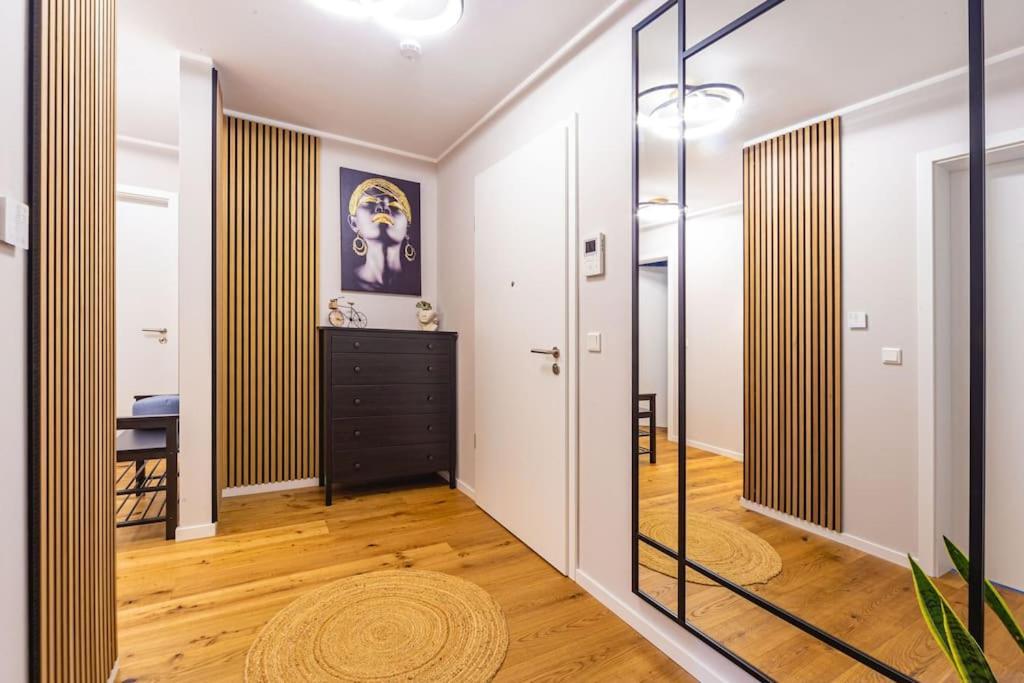 A&V Apartments Wunderschoene Penthouse Wohnung Moers Eksteriør billede